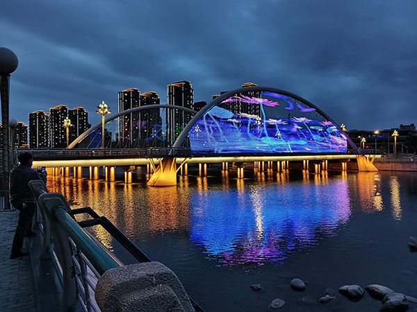 1742970194152440.jpg 当雄河道亮化.jpg