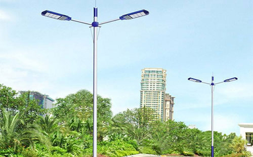 当雄太阳能路灯地脚螺栓规格：防止倾倒的关键