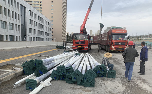 当雄太阳能路灯灯杆垂直度矫正方法与维护